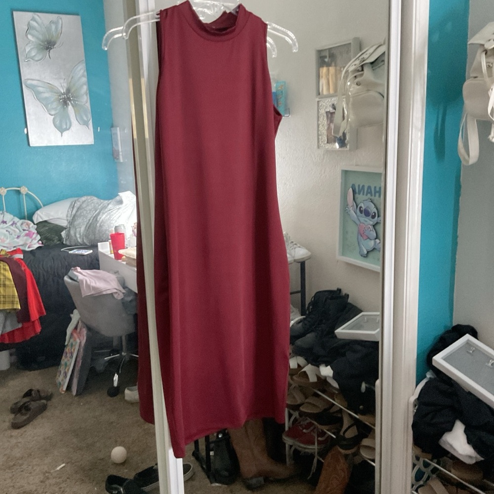 Sleeveless Burgundy Dress